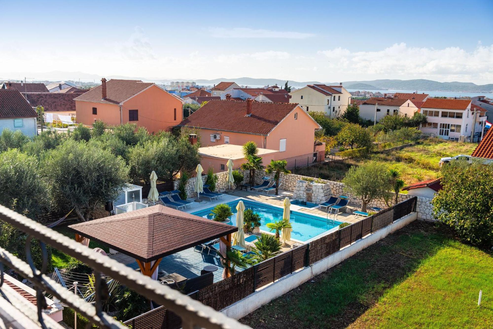 Villa Dalmatina Zadar Mit Pool Exterior photo